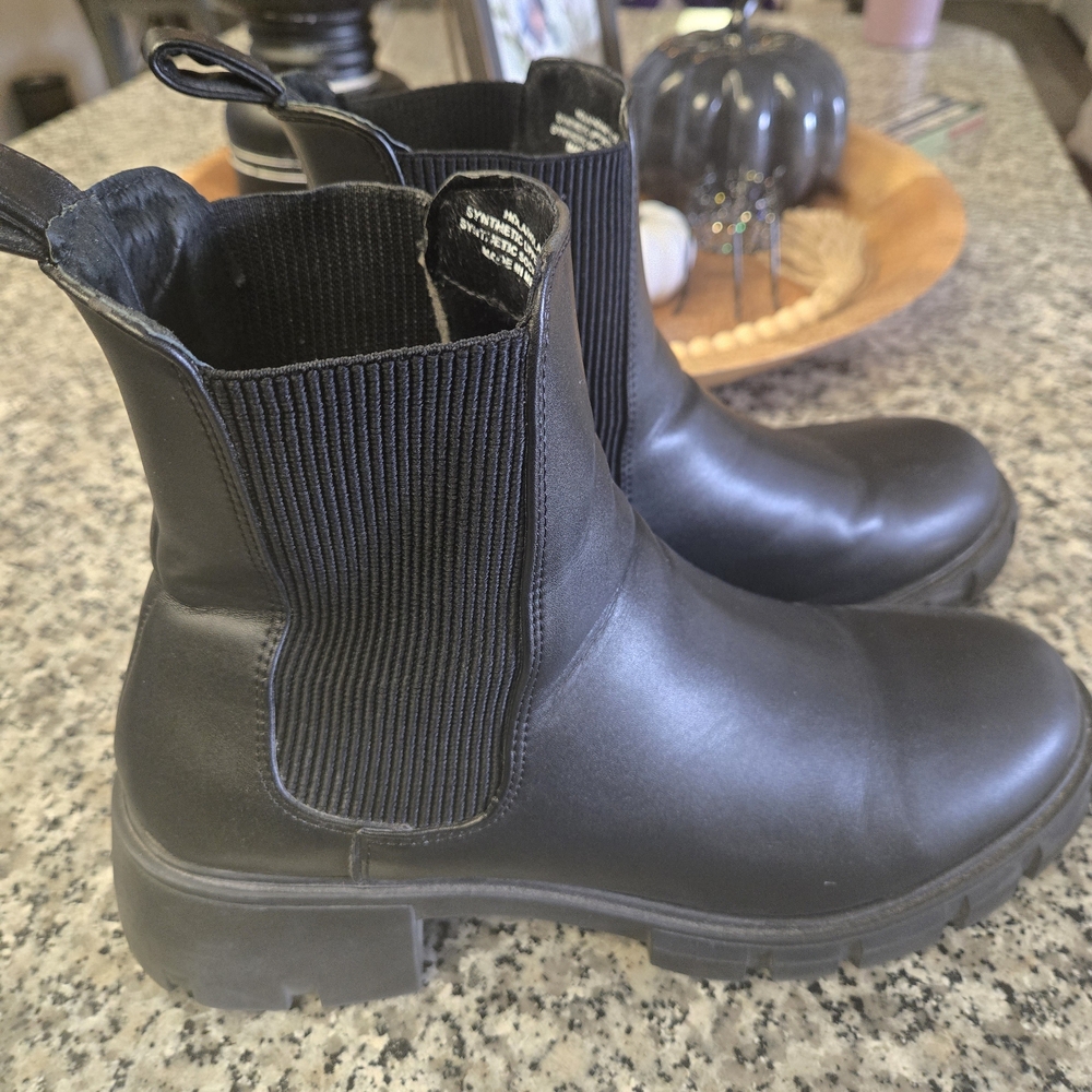 Black Ankle Boots